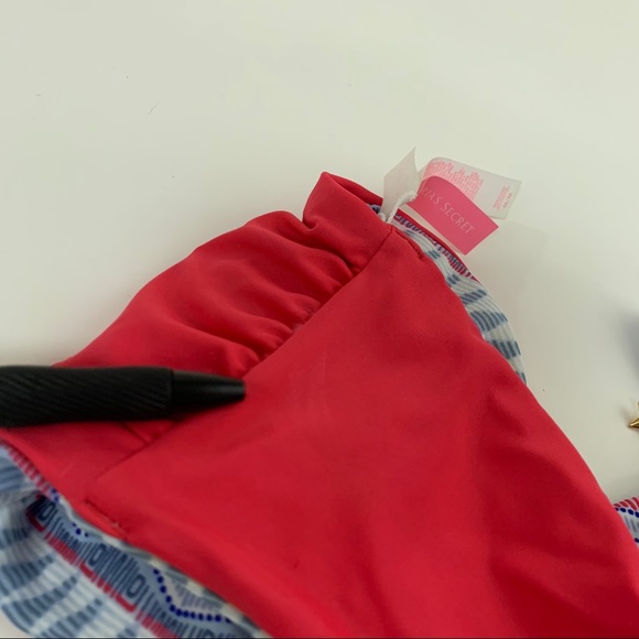 Victorias Secret Bikini Top 7MF Medium Bandeau Red - Picture 9 of 9